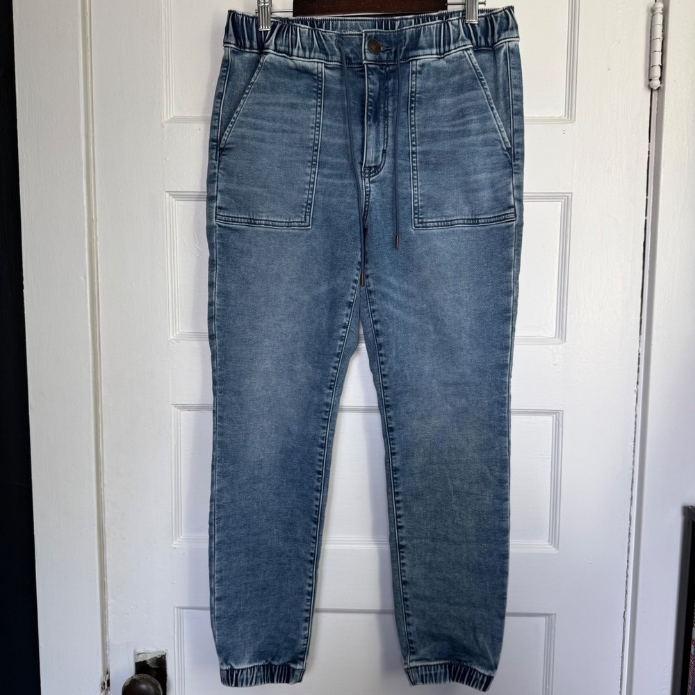American Eagle Women Blue Denim Joggers Size 8 Short Light Wash Stretch Pant